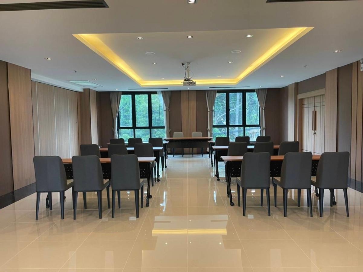 Lewit Hotel Pattaya, A Member Of Radisson Individuals Экстерьер фото
